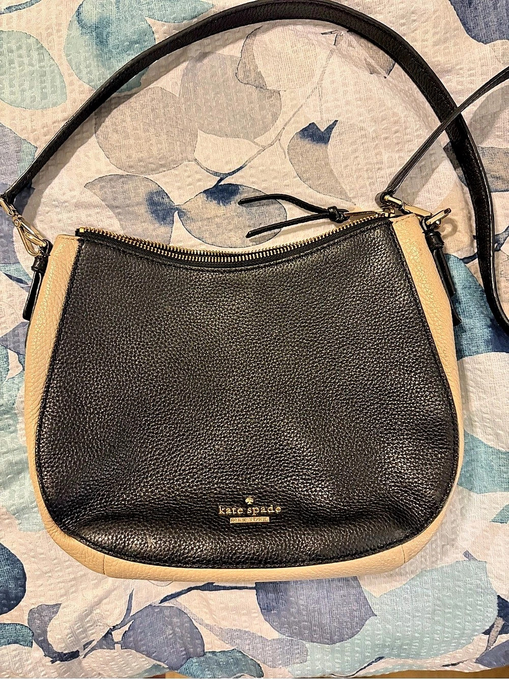 Kate Spade Two-Tone Crossbody Bag in Black & Beige